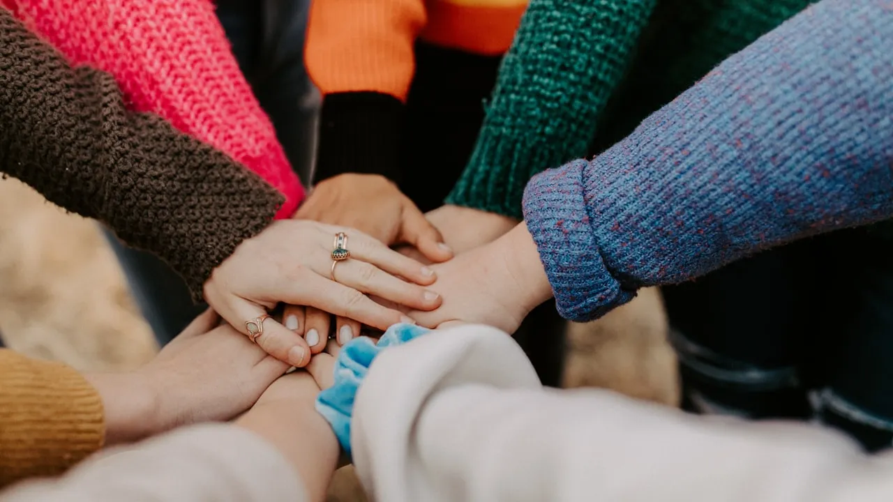 Groupe de bénévoles et d'acteurs associatifs du Foyer Rural en plein air aux Matelles